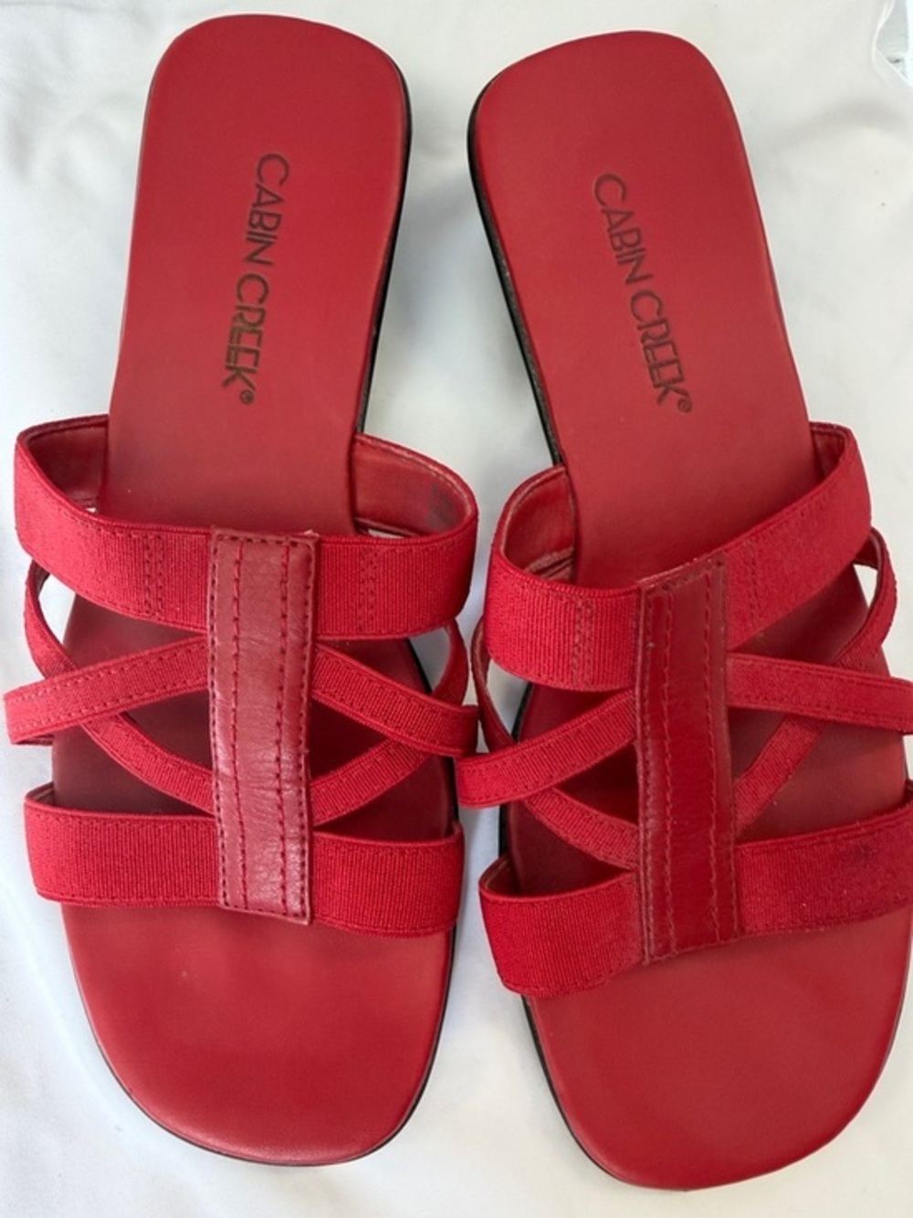 Cabin Creek Women's Red Crisscross Slide Sandals
